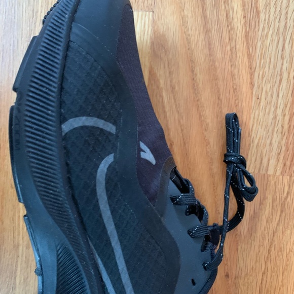 Nike pegasus 37 shield 8.5 blackout winter reflective logos running sneakers - Picture 15 of 16